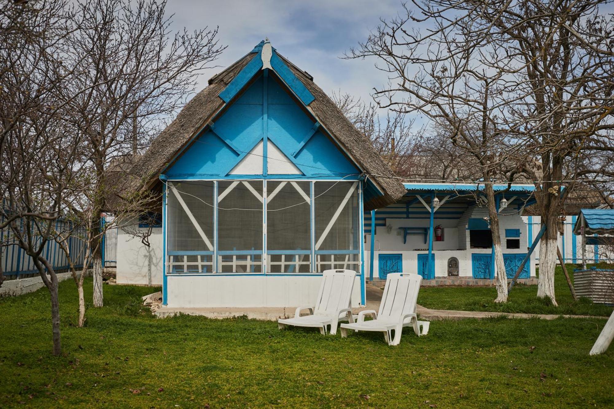 Sailors Guest House Юриловка Екстериор снимка