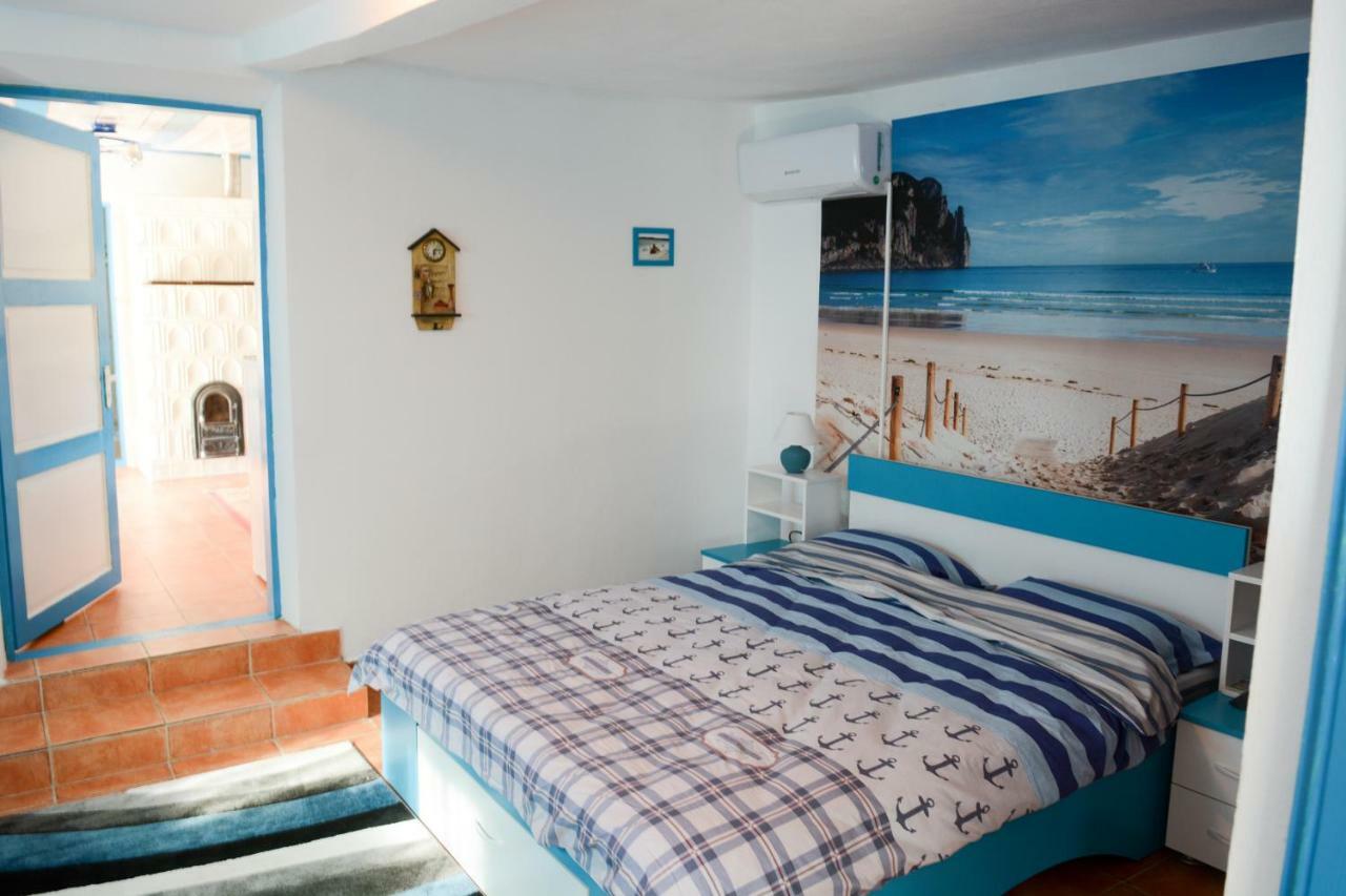 Sailors Guest House Юриловка Екстериор снимка