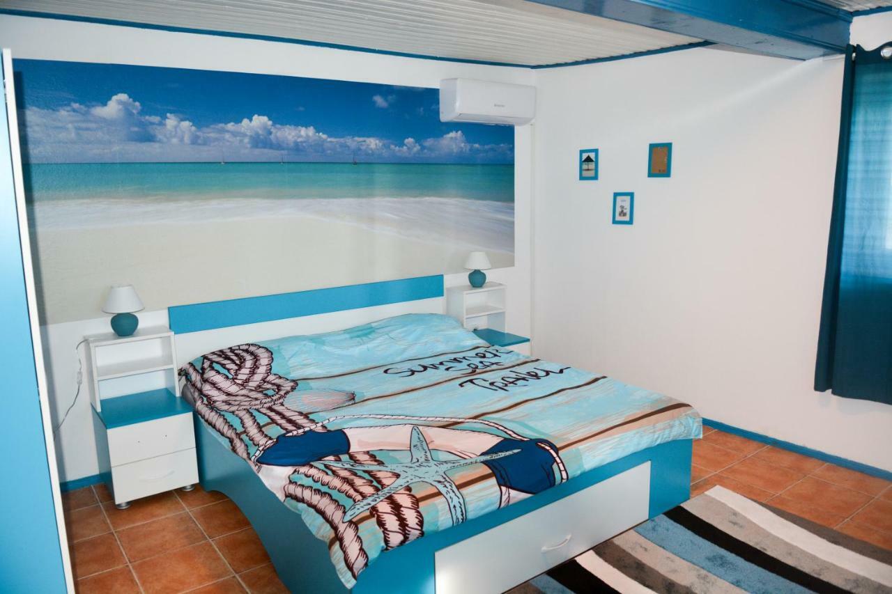 Sailors Guest House Юриловка Екстериор снимка